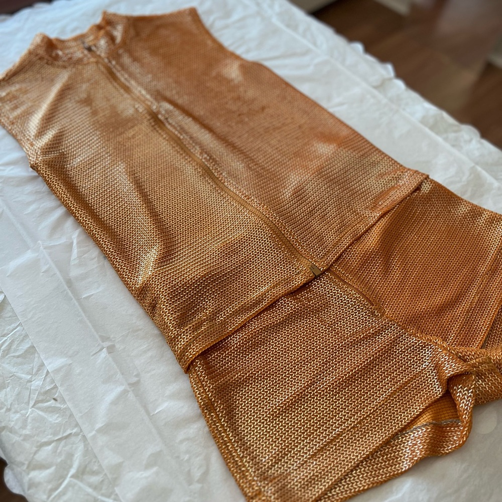 BNWOT Atom and Eve metallic matching set top and shorts S/M disco 70s